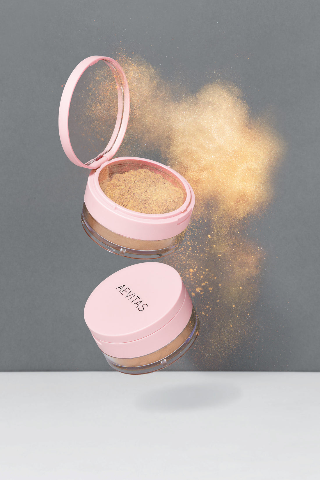 AEVITAS ACTIVES All Lit Up Highlighting Treatment Powder